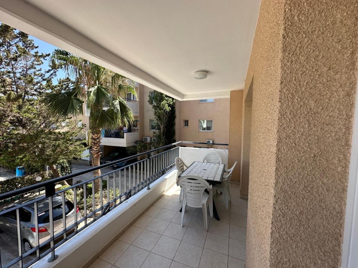 Kato Paphos Apartment Exteriör bild