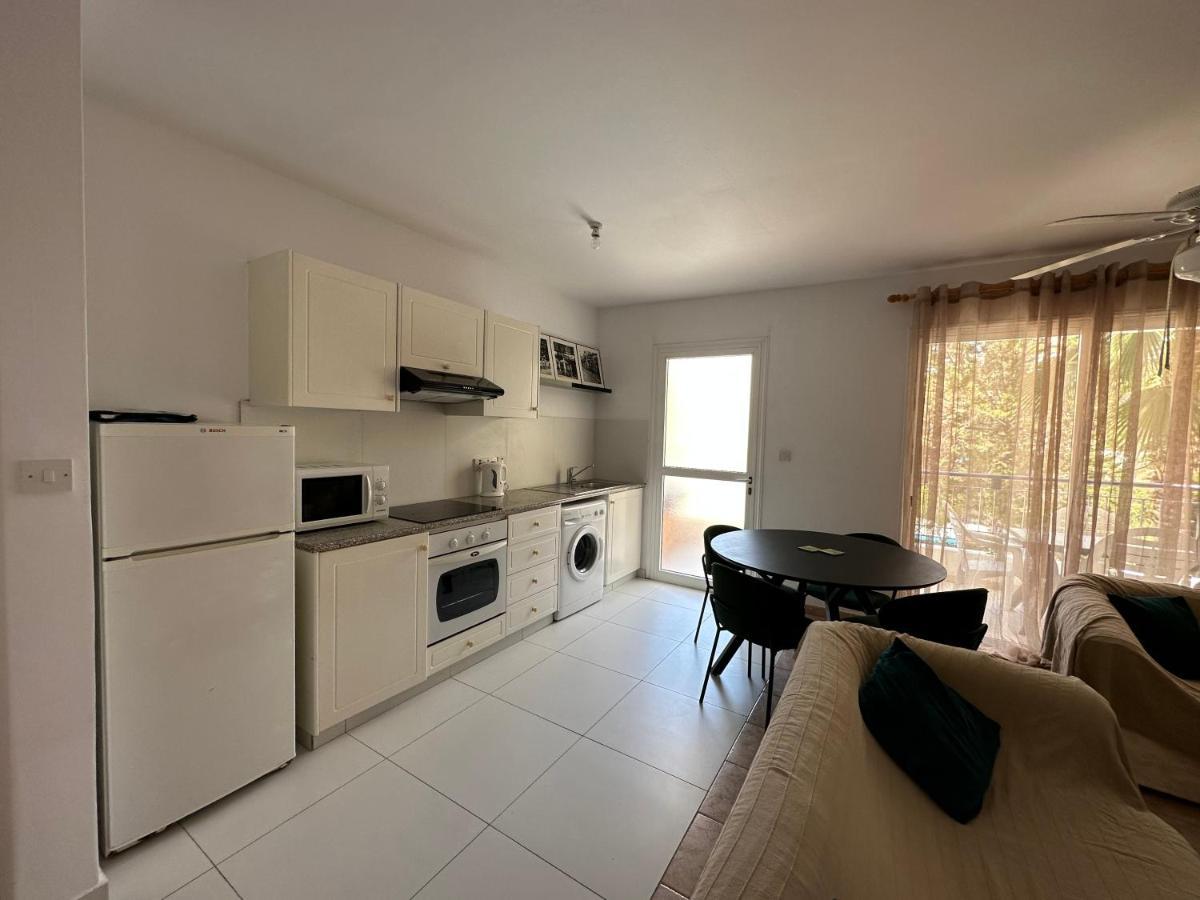 Kato Paphos Apartment Exteriör bild